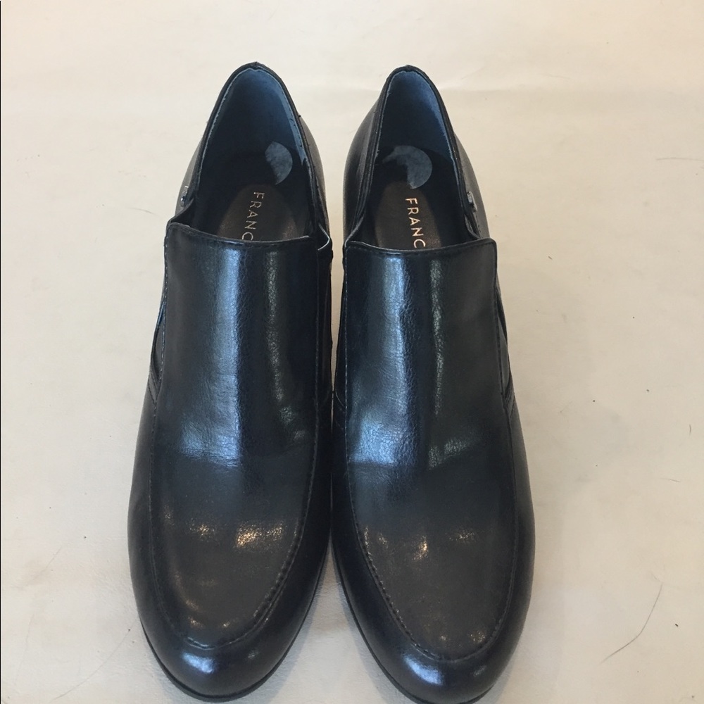 Franco Sarto booties, SZ 6M. Barely worn